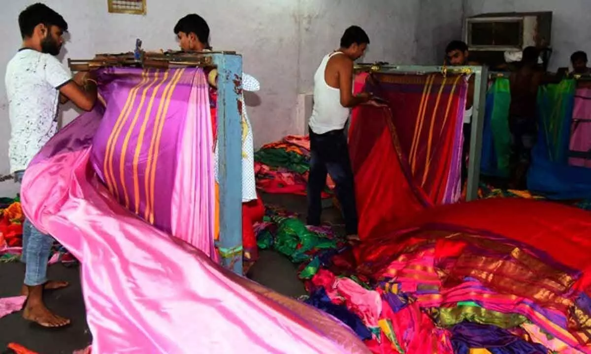 Pre-Poll Bonanza: Telangana govt out to distribute Bathukamma sarees soon