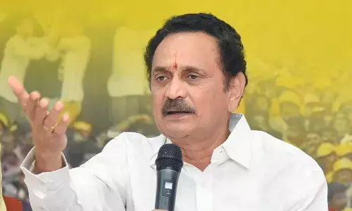 Bandaru Satyanarayana Murthy gets bail in remarks against Roja case