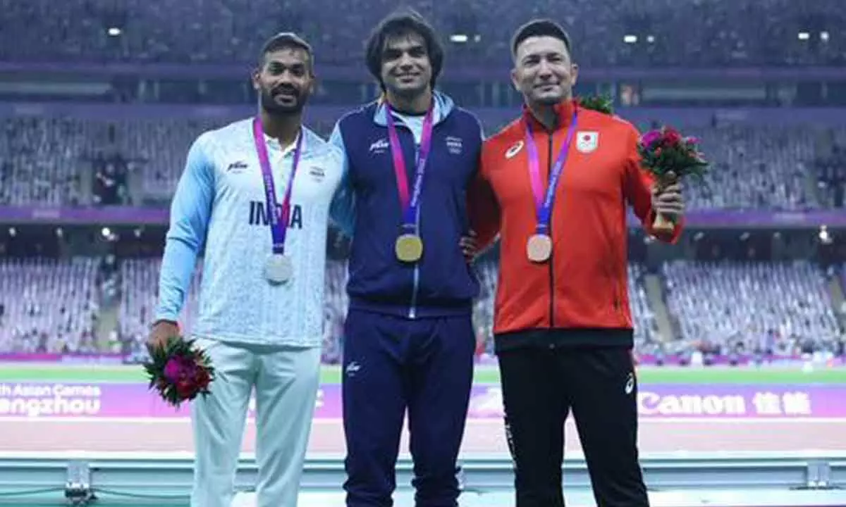 Asian Games: Neeraj, mens relay team stars as athletes push Indias medal tally