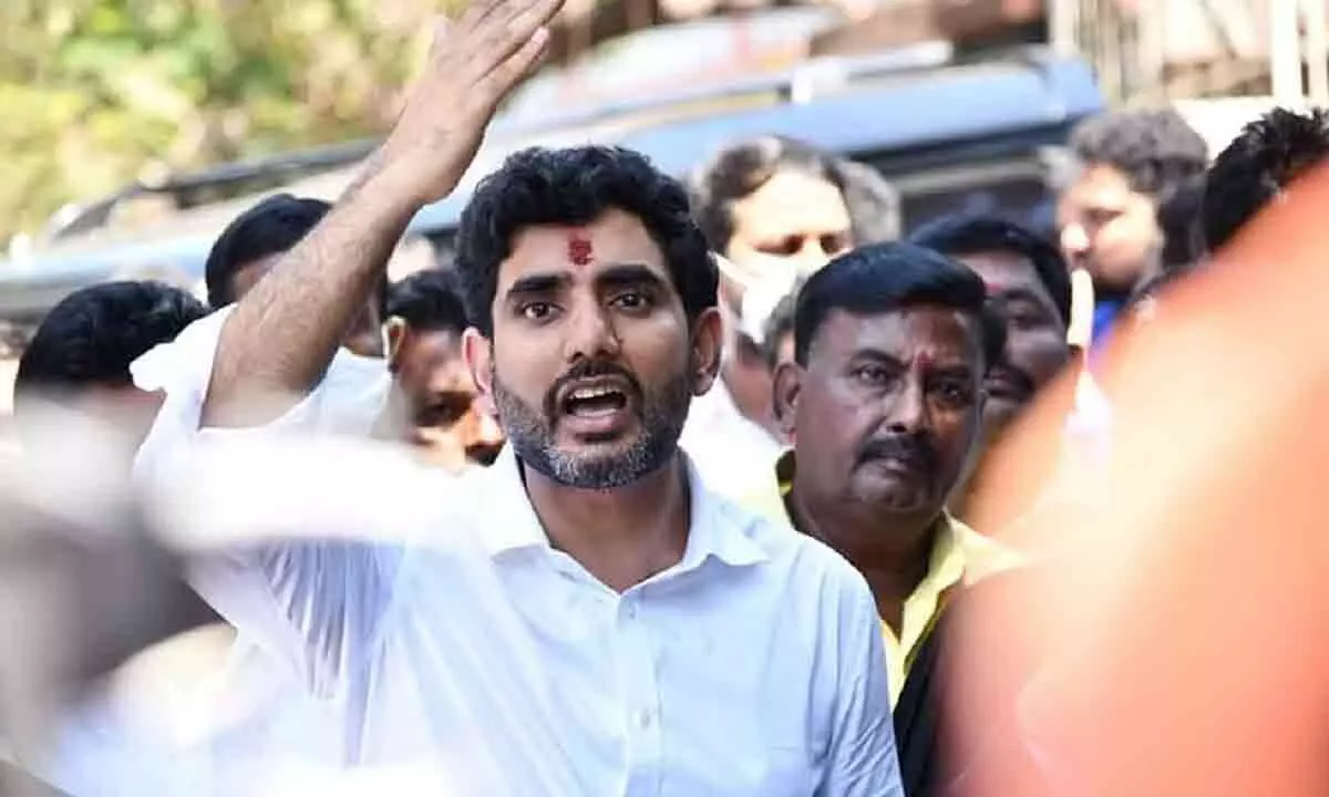 Nara Lokesh heads to Rajahmundry, will meet Chandrababu in jail in the afternoon