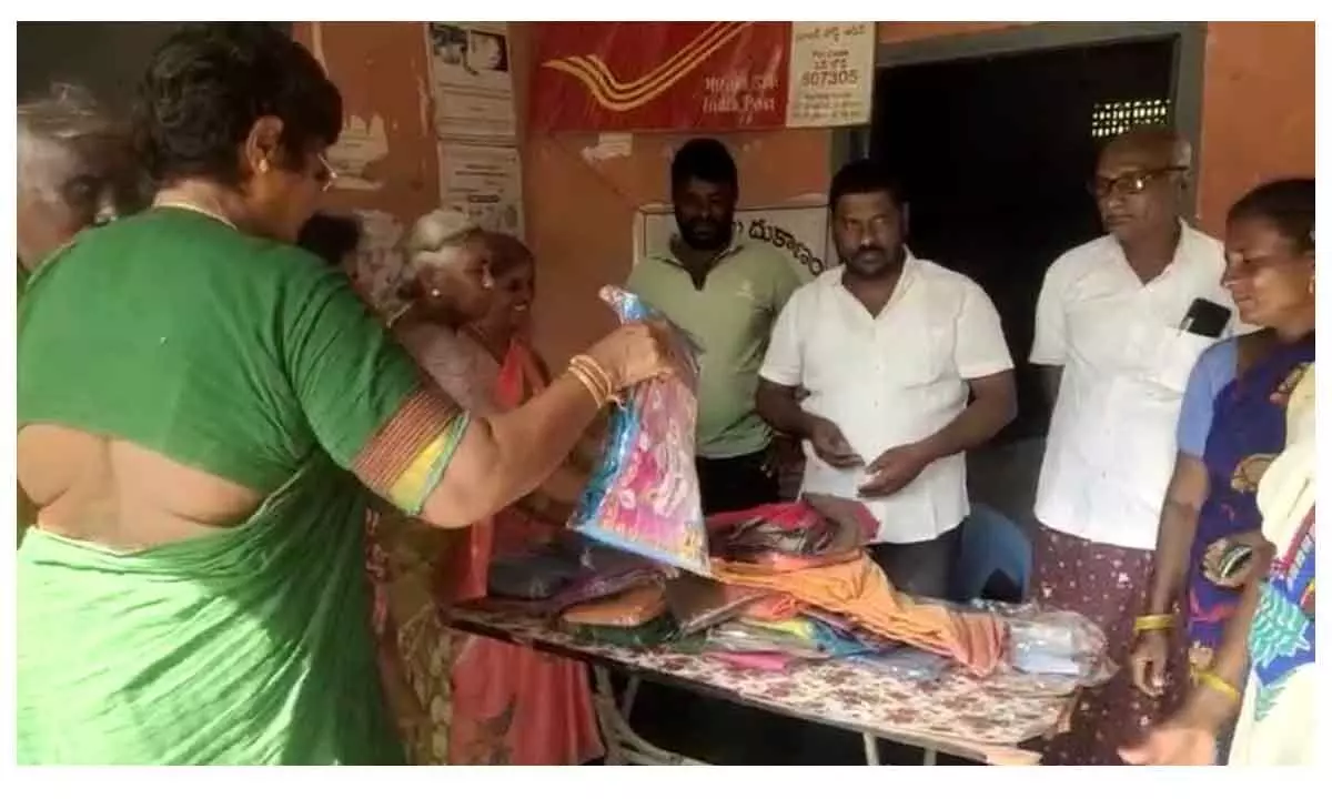 Women rejecting Bathukamma sarees during the distribution programme at Pedamungala village under Konijerla mandal in Khammam district on Thursday