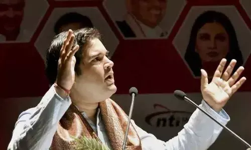 New Delhi: Varun hails High Court stay on order suspending hospital licence