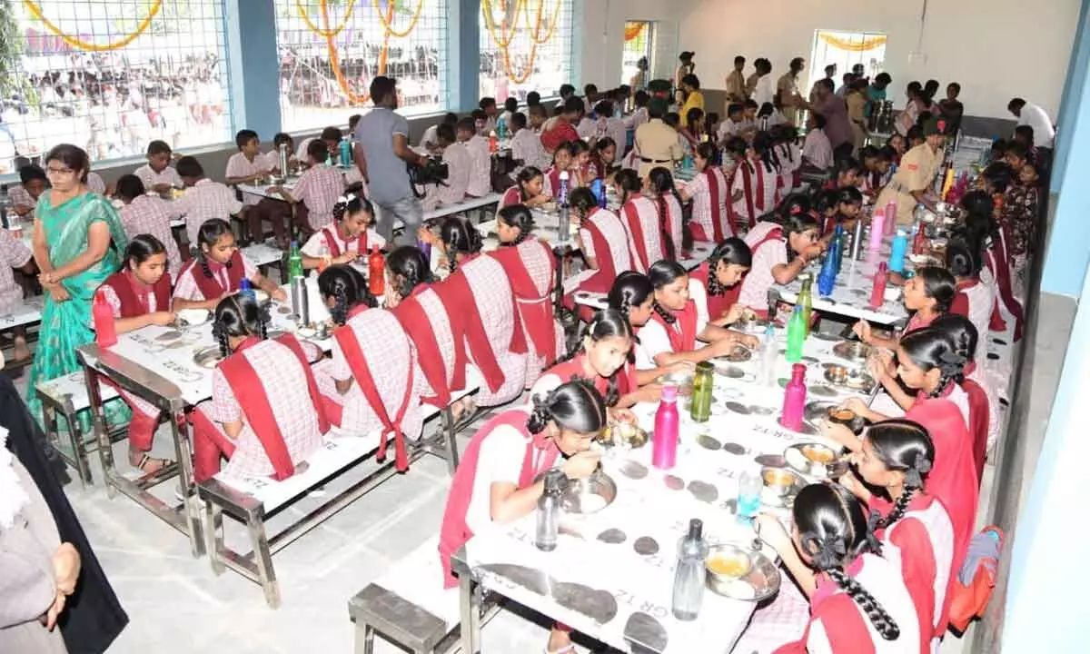 Telangana: Students savour breakfast as scheme makes debut in govt schools