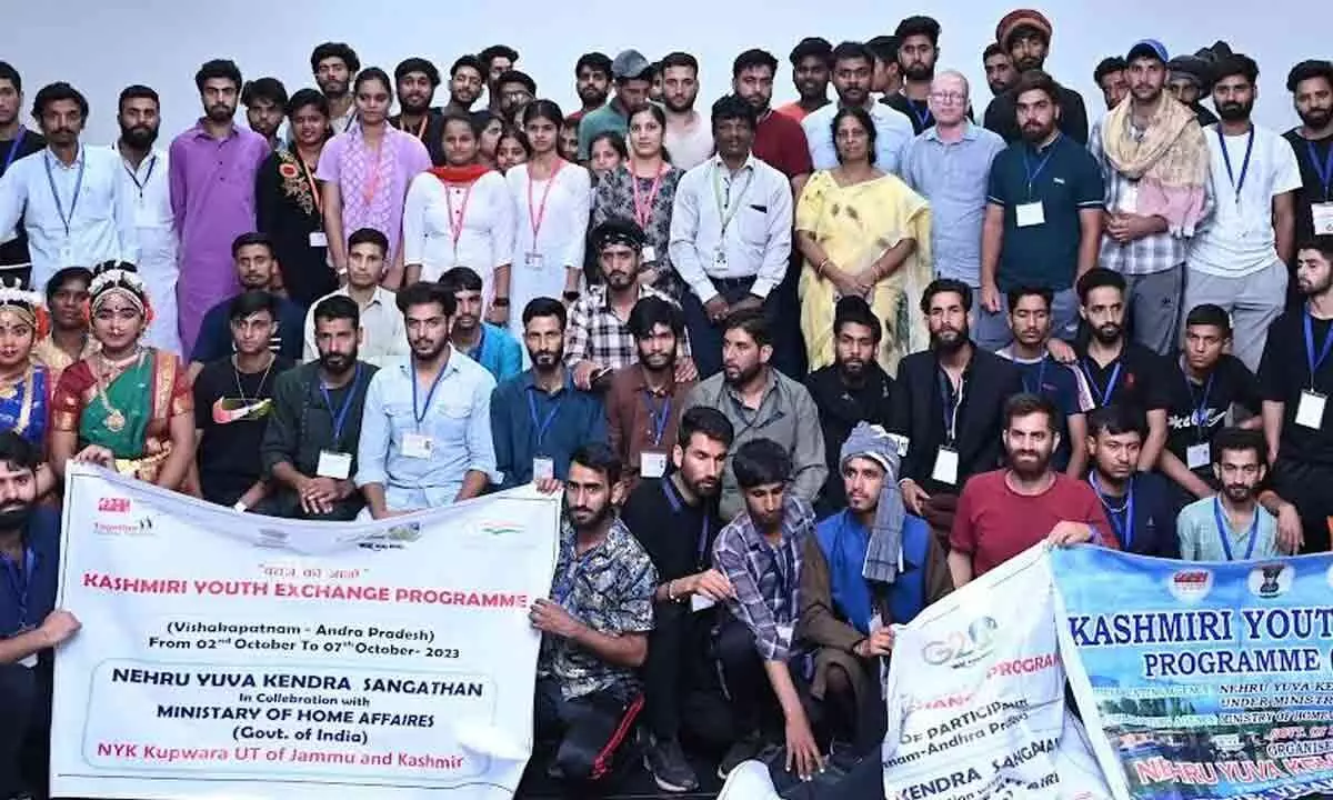 Visakhapatnam: Kashmiri youth visit GITAM