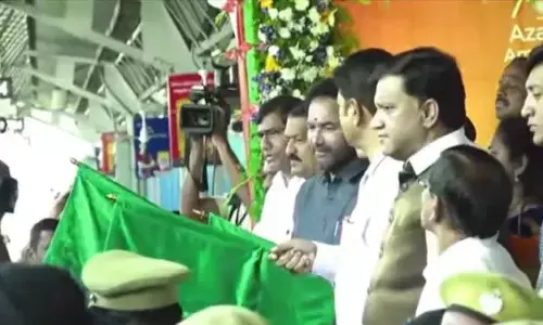 Union Tourism and Culture Minister flags off the extension of four train services