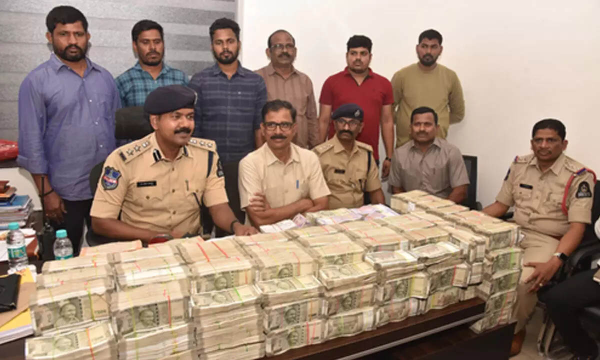 Hyderabad: Police seize hawala money worth Rs 3.35 crore in vehicle checking