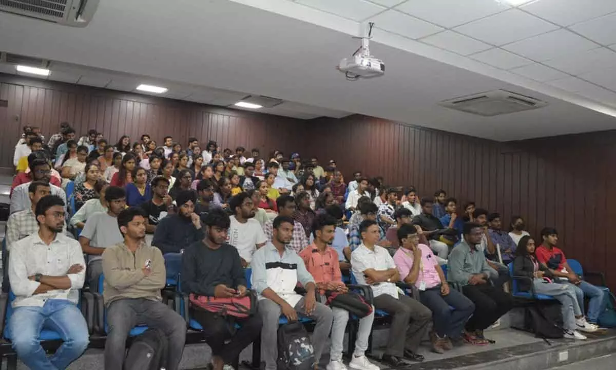 Lecture on ‘Statistics Everywhere’ held