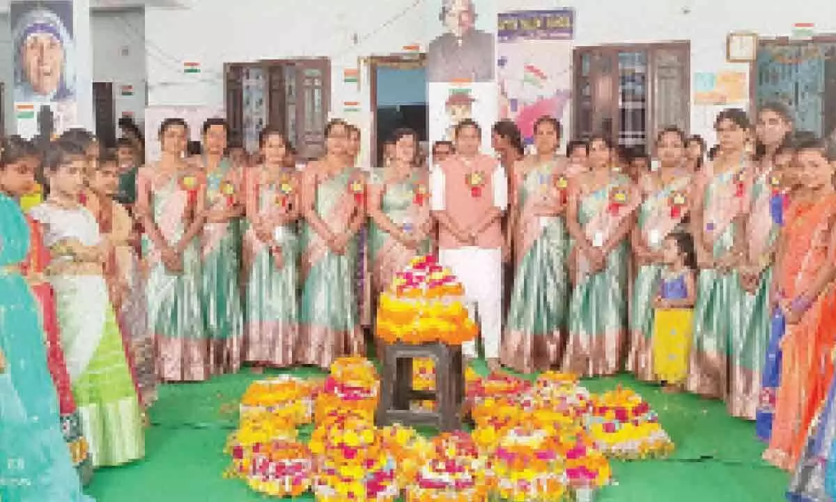 Rangareddy: Bathukamma festivities at Sri Kakatiya School