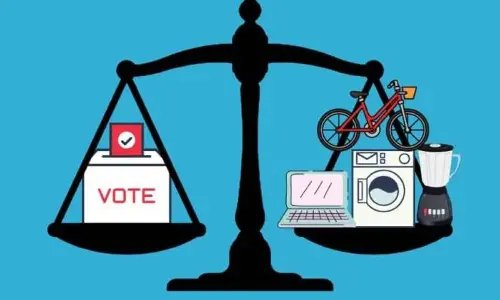 Electoral dynamics and the lure of freebies
