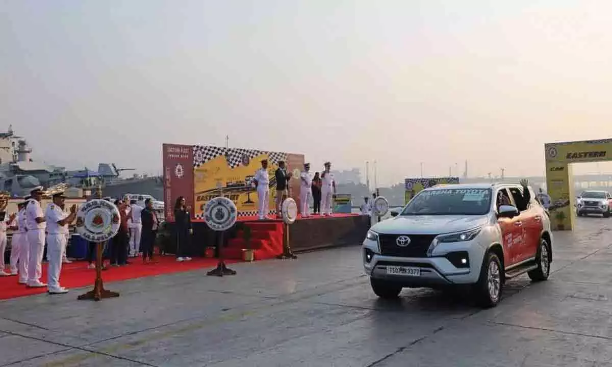 Visakhapatnam: Eastern ARC car rally flagged off from Vizag