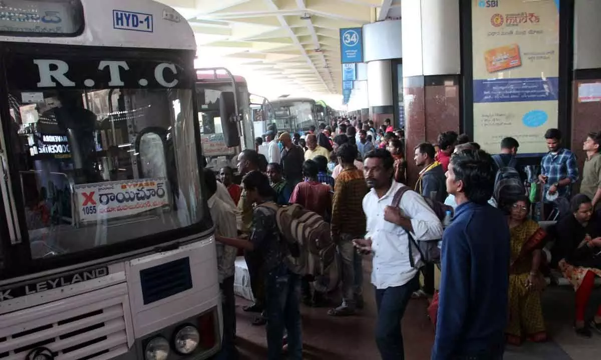Railway, bus stations burst at the seams with festive rush