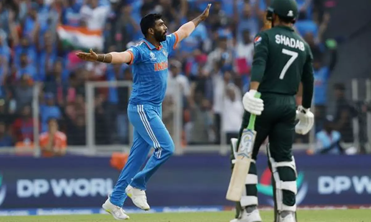 India have 8-0 in sight after bowlers flatten Pakistan