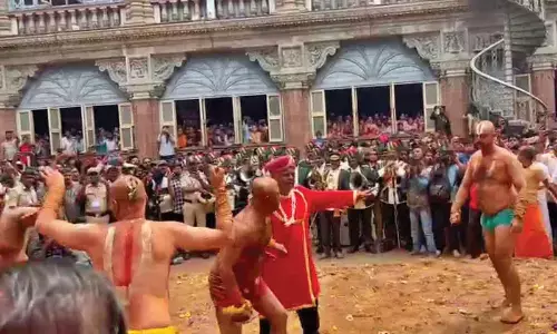 Dasara  Vajramushti Kalaga: A Glimpse into Royal Tradition