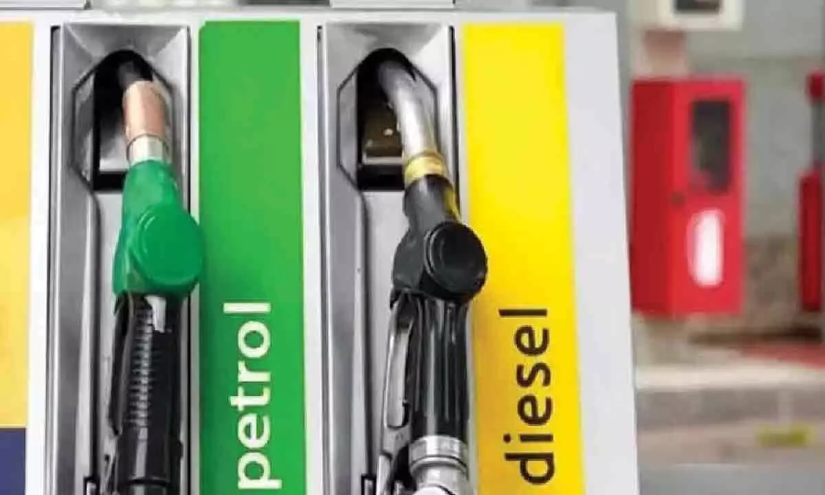 Petrol and diesel prices today in Hyderabad, Delhi, Chennai and Mumbai on 15 October, 2023