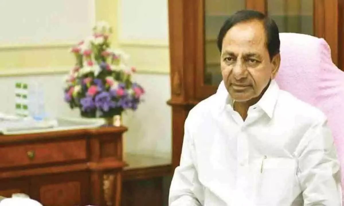 KCR gives directions to candidates, hands over B-Forms to 51 candidates