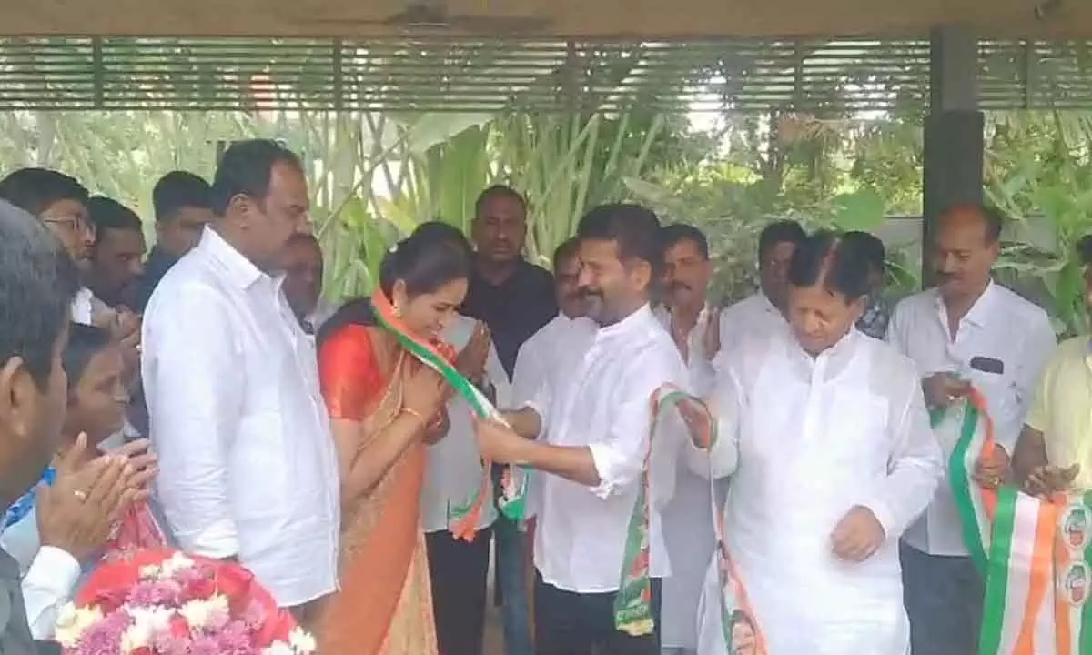 BRS leaders of Kodangal and Bodhan joins Congress in presence of Revanth Reddy