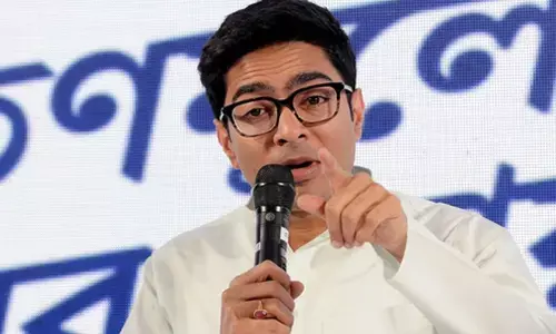 Abhishek Banerjees PA arrives at ED office for questioning in school job case