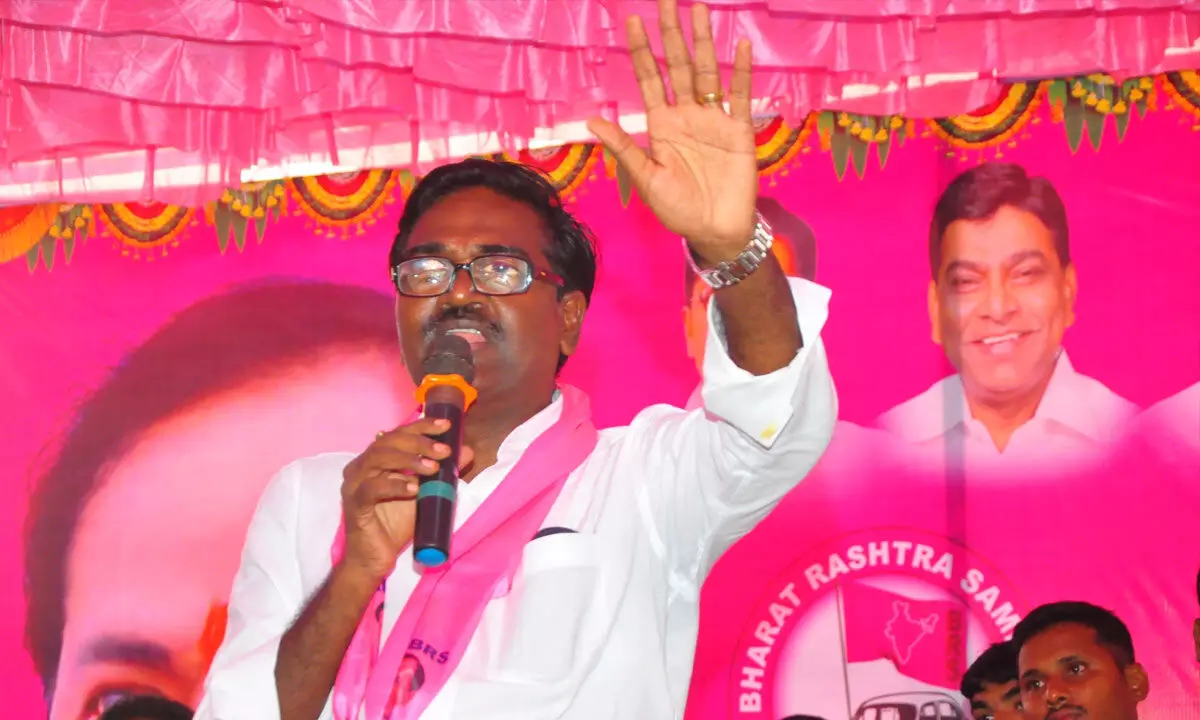 Minister Puvvada Ajay Kumar addressing the party leaders’ meeting in Khammam on Monday