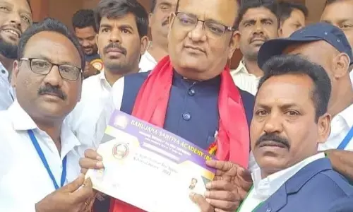 National award to folk poet, singer