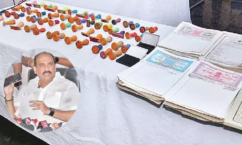 Documents and seals seized by the police