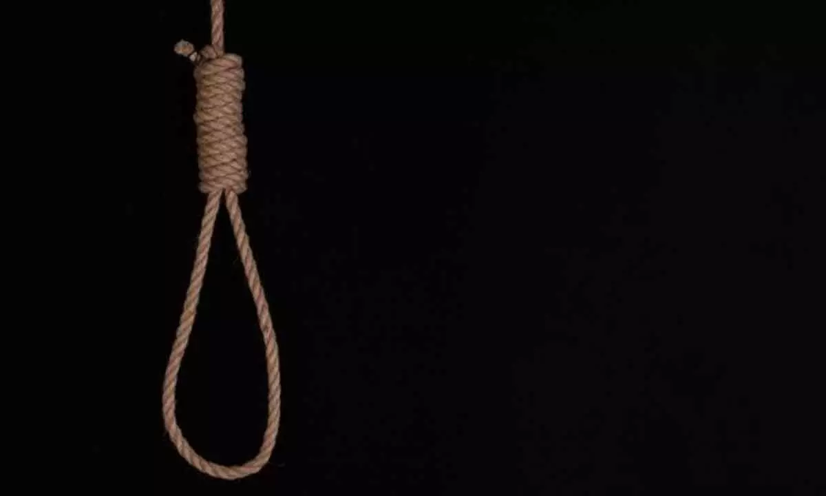 Upset woman hangs herself in Hyderabad