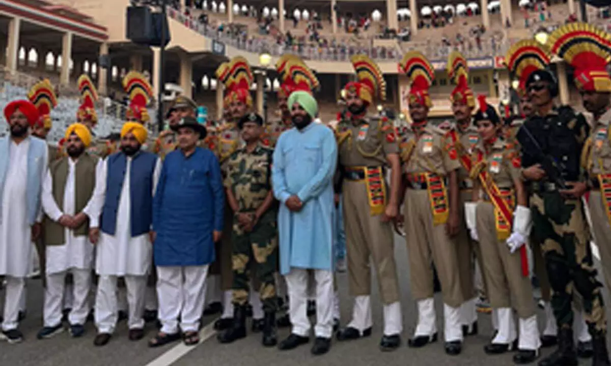 Punjab: Gadkari inaugurates highest national flag of 418 feet at India-Pak border