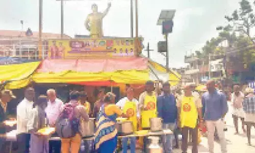 Tirupati: Anna canteen in Kuppam completes 500 days