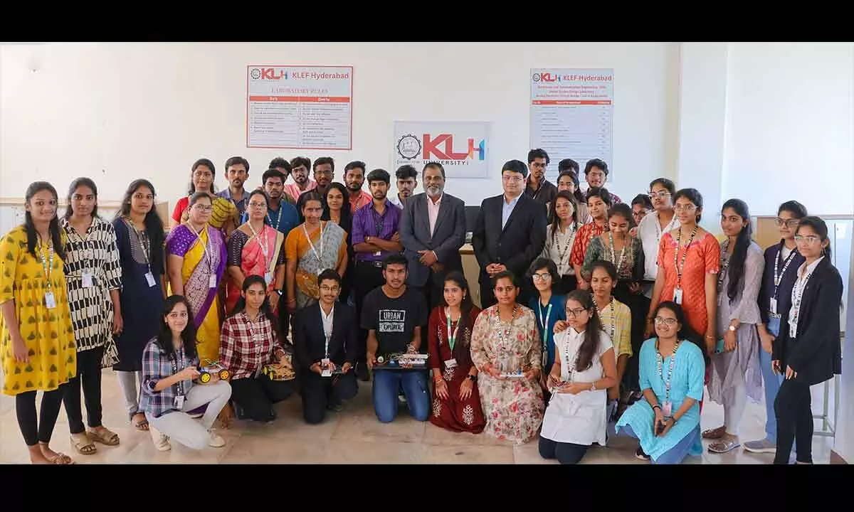 KLH Hyderabad Campus Organizes AVINYA 2023: A Fusion of Technology and Culture