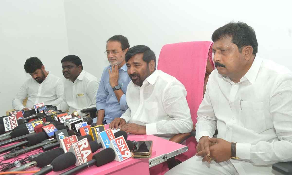 Jagadish Reddy criticises Gandhi family’s rule