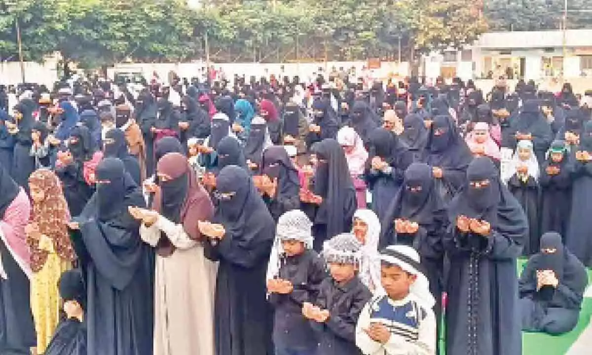 Hyderabad: All-women Qunoot-e-Nazila prayers for Gaza held in city