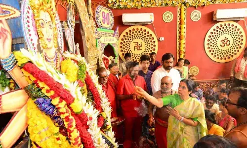 Nara Bhuvaneshwari offers prayers to Sri Bala Tripura Sundari in Rajahmahendravaram