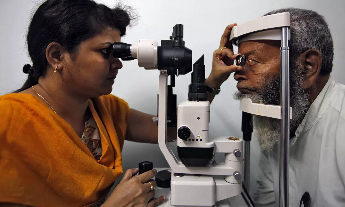 Free eye camp held for Central prison inmates