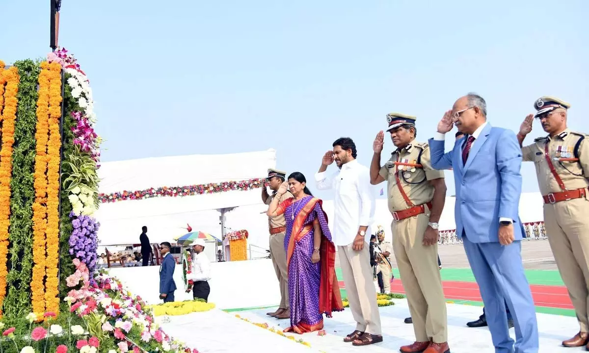 Police commemoration day: CM gives new definition to ‘anti-socials’