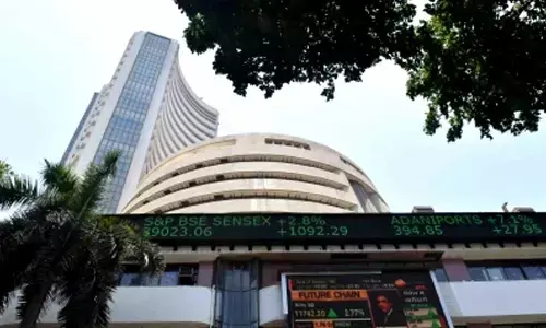 Mkts remain range bound on weak cues