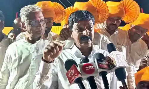 Minister  Ramesh  Jarakiholi voices concerns over Satish Jarkiholis tenure in Siddaramaiahs Cabinet