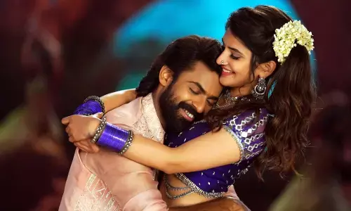 Panja Vaisshnav Tej, Sreeleela starrer Sithara Entertainments Aadikeshava gives a Mass Blast with Leelammo song!