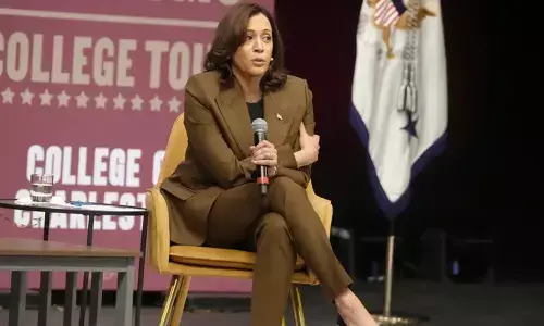 Harris will attend an AI summit at a UK estate that was a base for World War II codebreakers By Chris Megerian and Kelvin Chan