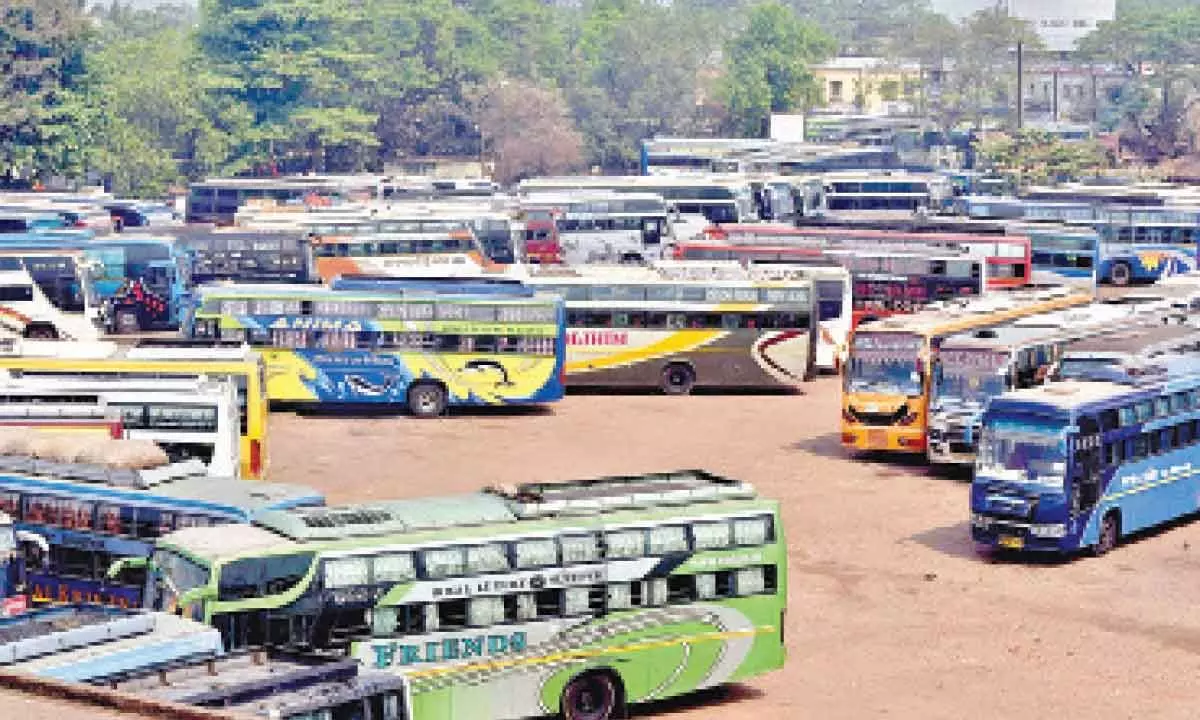 Odisha Pvt bus owners to take a call on proposed strike on Oct 30