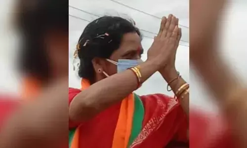 Jamuna leads husband Eatala’s poll campaign