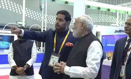 IMC 2023- Reliance Jio launches Indias first satellite-based gigabit broadband JioSpaceFiber