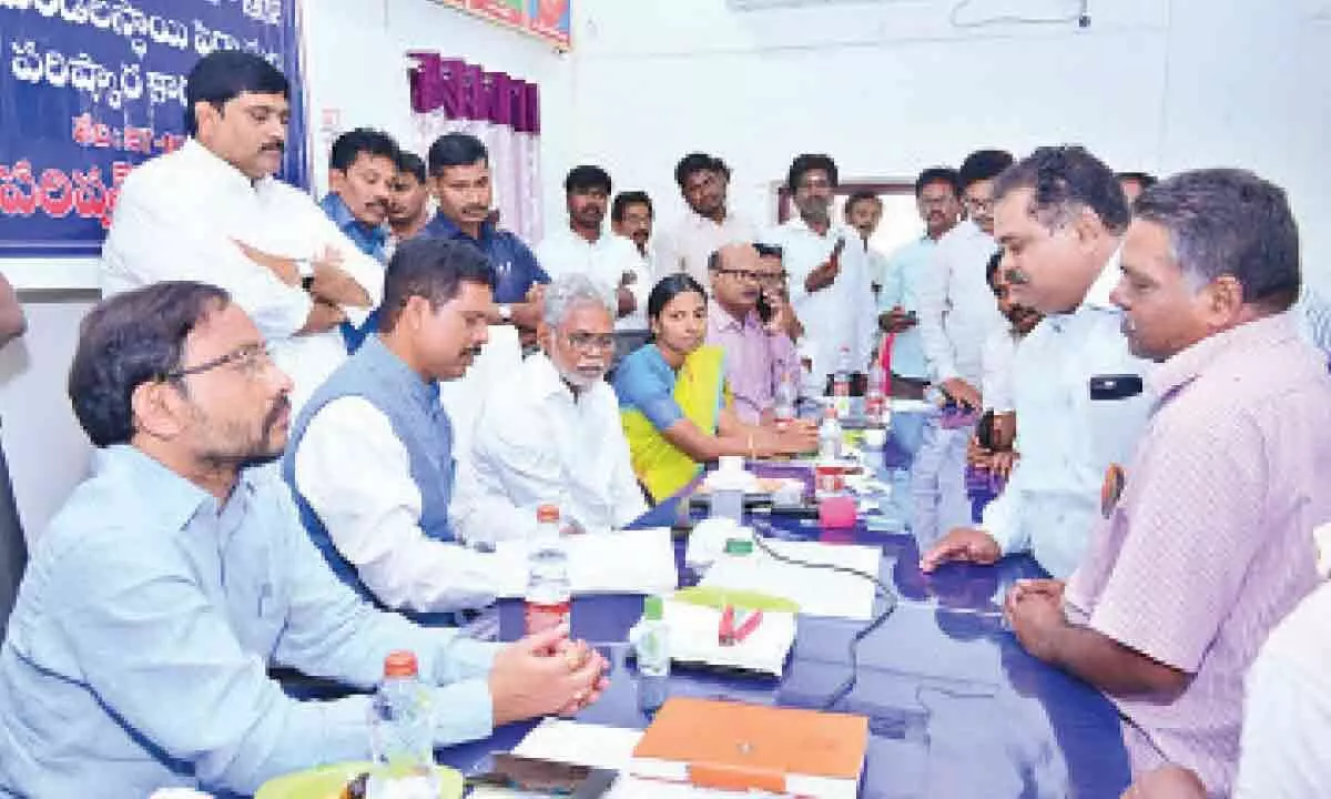 Vijayawada: Call to utilise Jaganannaku Chebudam programme