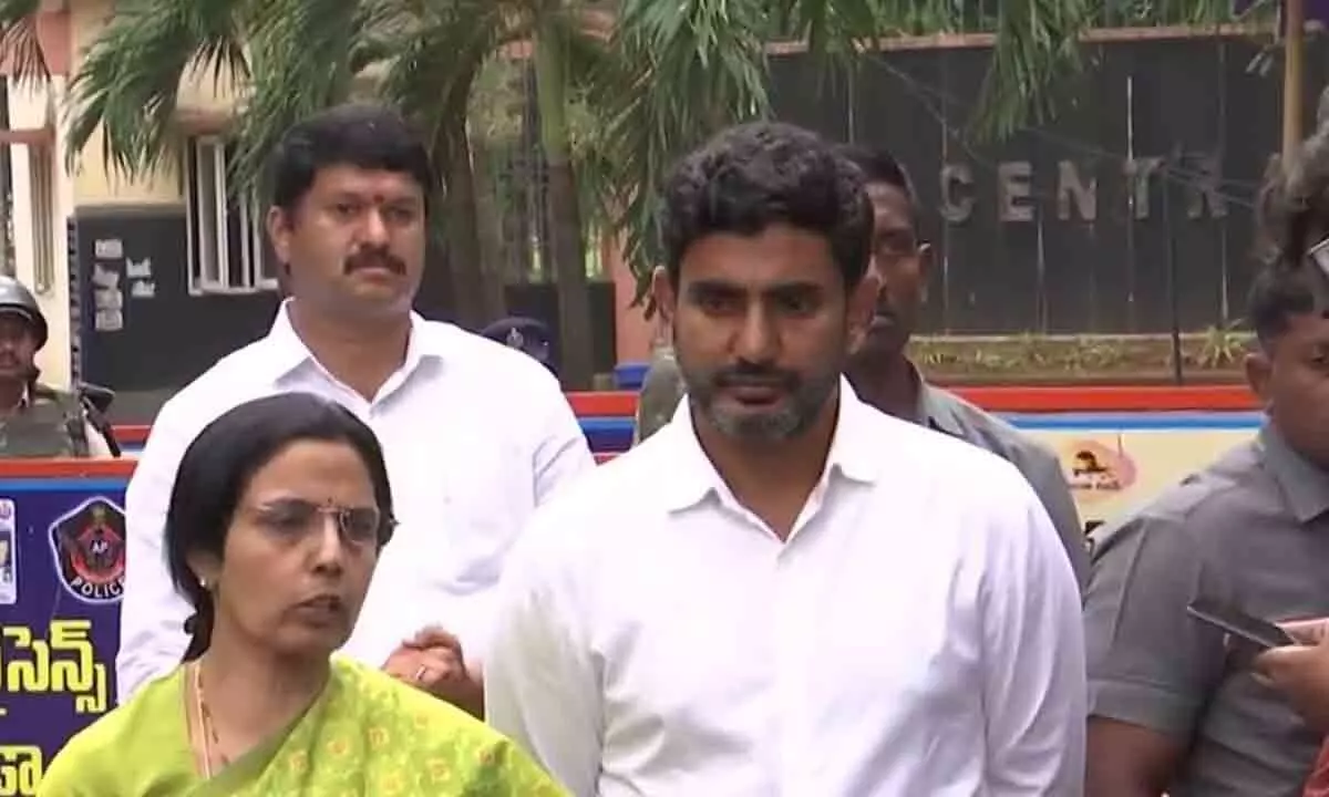 Nara Lokesh and Bhuvaneshwari meets Chandrababu in Rajahmundry jail