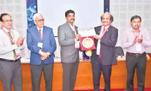 Ongole: Haribabu receives Best PG Chemistry Teacher Award