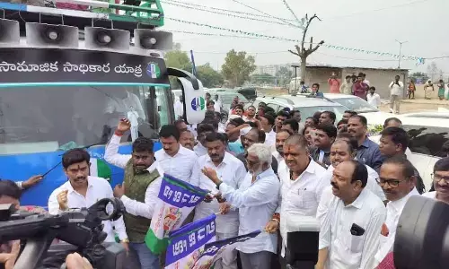 YSRCP leaders flagging off the Samajika Sadhikara bus yatra that began in Bheemunipatnam in Visakhapatnam on Saturday