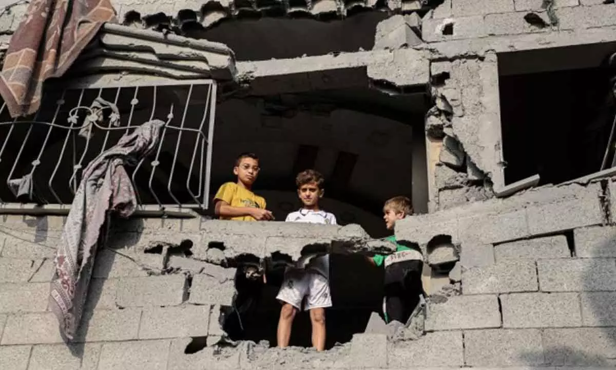 Death toll in Gaza has mounted to 7,950