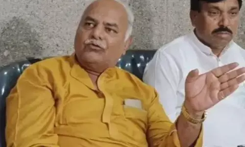 Sugar minister assures government would instal weighing machines at factories