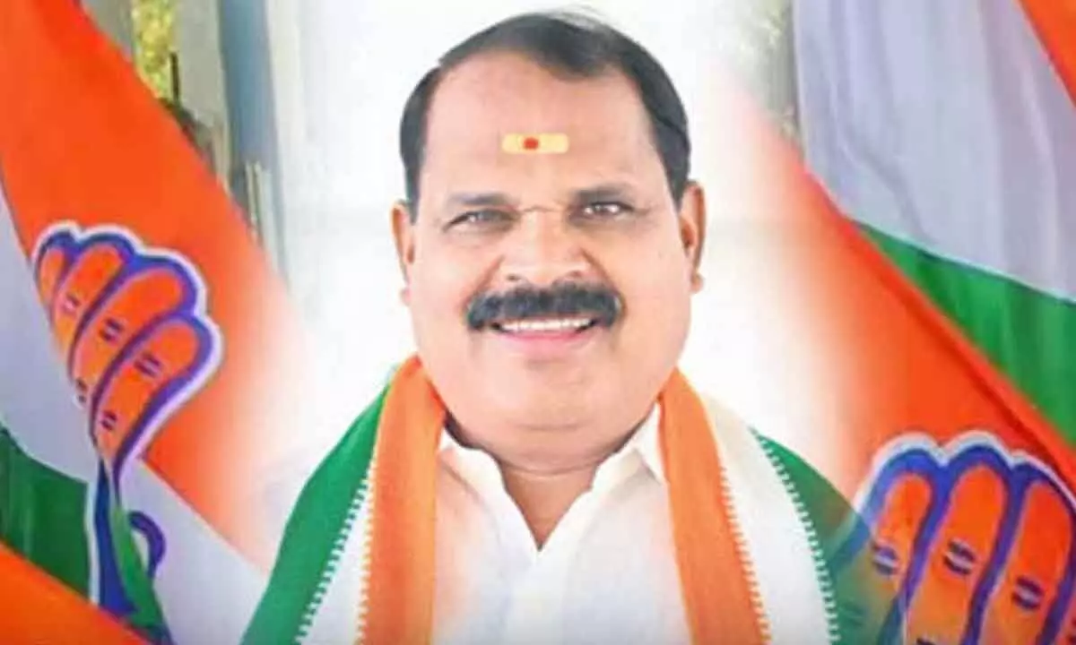 Veerlapalli Shankar seeks blessings, support during election campaign