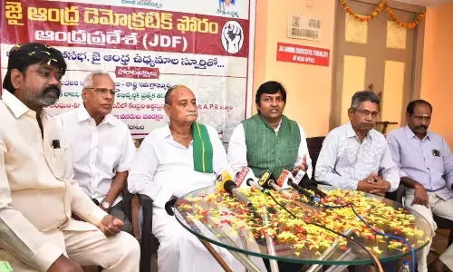 Former Minister Vadde Sobhanadreeswara Rao addressing the media in Vijayawada on Monday