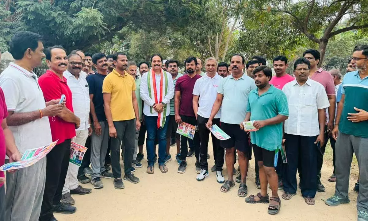 Congress candidate of Serlingampalli constituency receives support from people