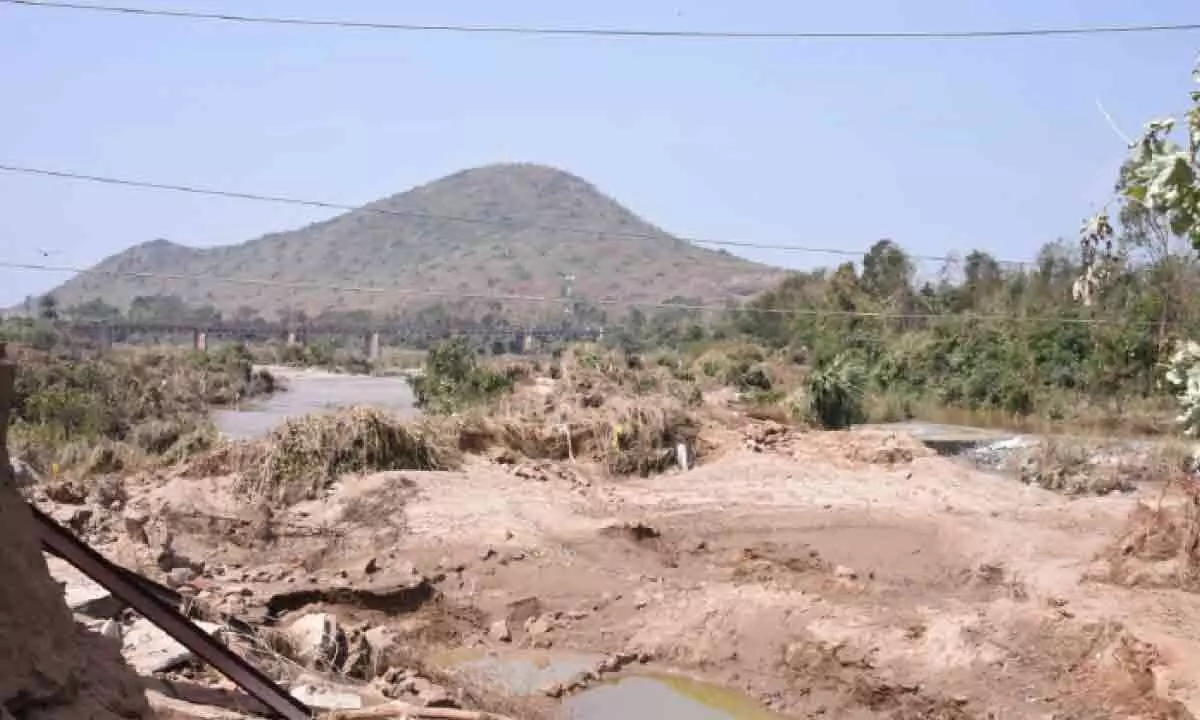 Srikakulam: Bahuda turns dry in AP as Odisha draws entire water